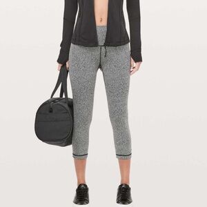 Lululemon Wunder Under Crop High-Rise size size 8